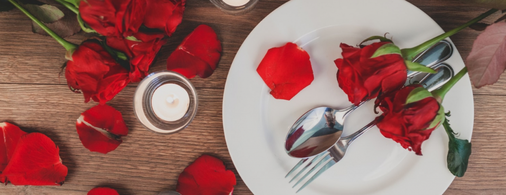 5 روش شایان ستایش برای ایجاد احساس خاص در کاروا چاوث 4 Romantic Dinner 1