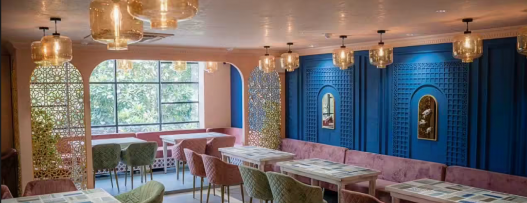 5 رستوران رمانتیک در احمدآباد 2 The House of Makeba