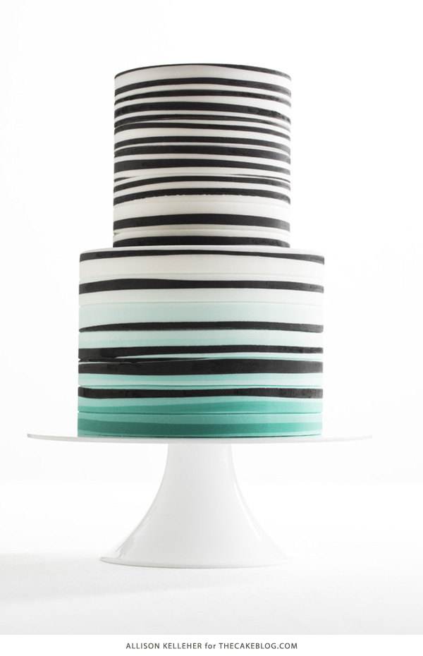 راه راه سیاه و سفید با رنگ پراکنده |  توسط آلیسون کلهر برای TheCakeBlog.com