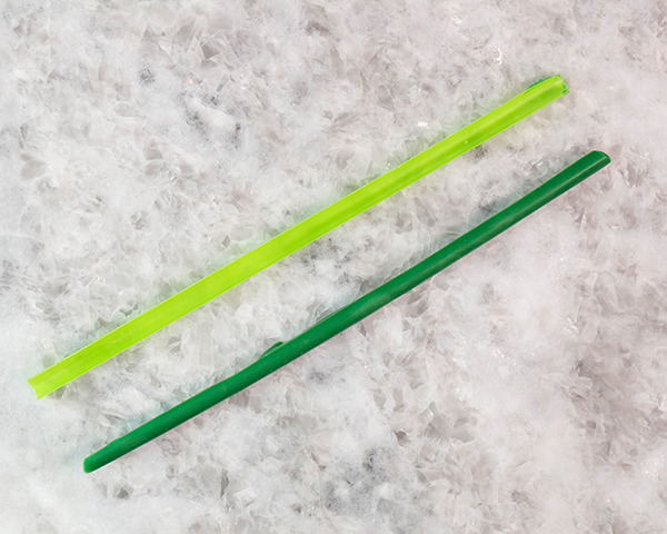 کیک لاله شکلاتی 14 لاله های شکلاتی - طرز تهیه تزیینات زیبای کیک لاله با استفاده از شکلات آب شده و قاشق پلاستیکی | توسط ارین گاردنر برای TheCakeBlog.com