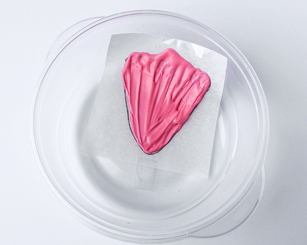 کیک گل شکلاتی 8 گل های شکلاتی DIY. طرز تهیه گل های شکلاتی به روی کیک و کیک. | توسط ارین گاردنر برای TheCakeBlog.com