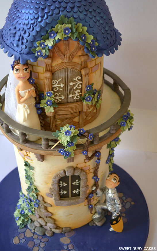 کیک راپونزل از کیک های یاقوتی شیرین |  TheCakeBlog.com