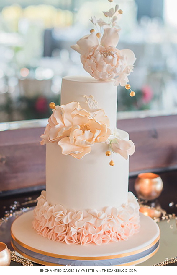 10 کیک گلدار برای بهار |  از جمله این طرح توسط Enchanted Cakes By Yvette |  در TheCakeBlog.com