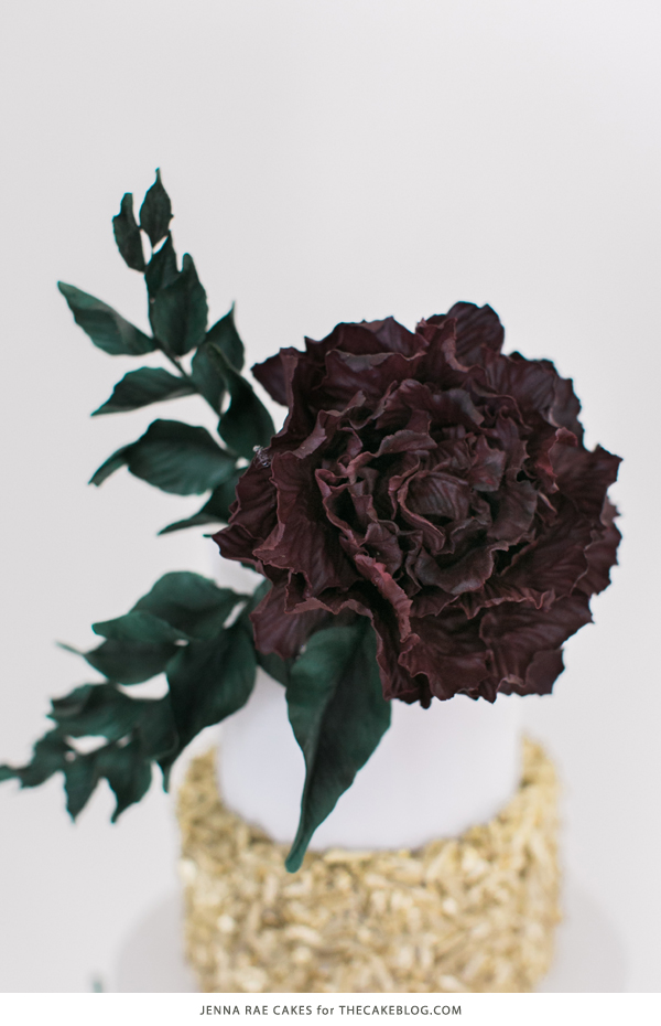 ترندهای کیک عروسی 2015 |  از جمله این کیک پولک های طلایی و مارسالا جنا رائه کیک |  در TheCakeBlog.com