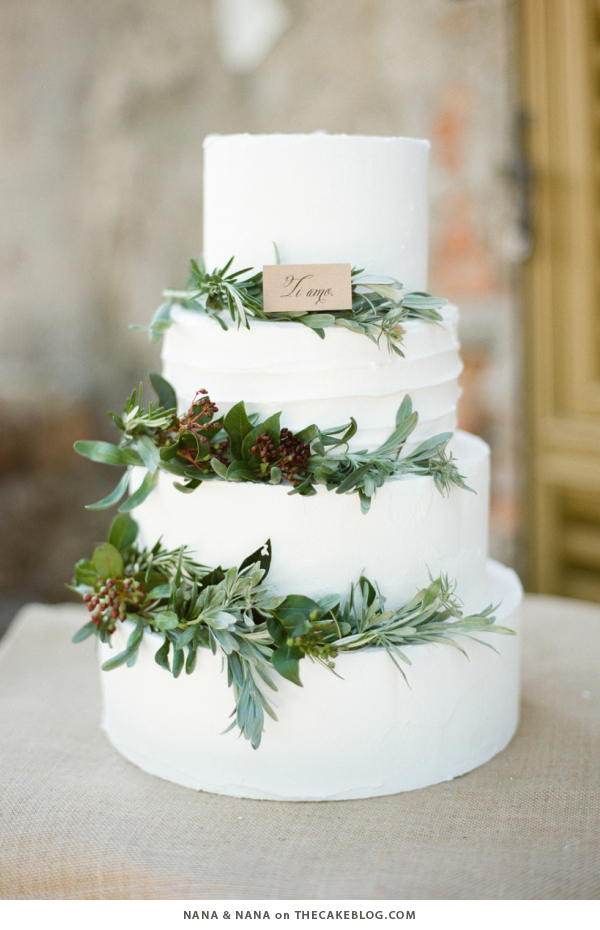 10 کیک سفید زمستانی |  از جمله این طرح توسط Nana & Nana |  در TheCakeBlog.com