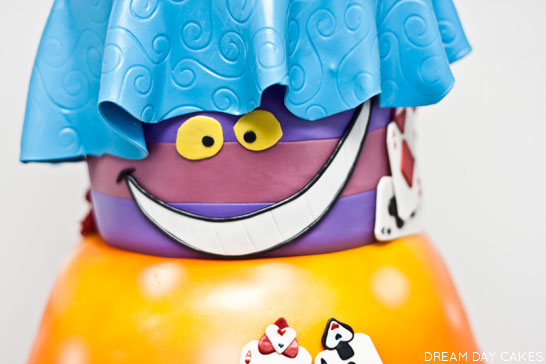 کیک سرزمین عجایب |  توسط کیک های روز رویایی |  TheCakeBlog.com