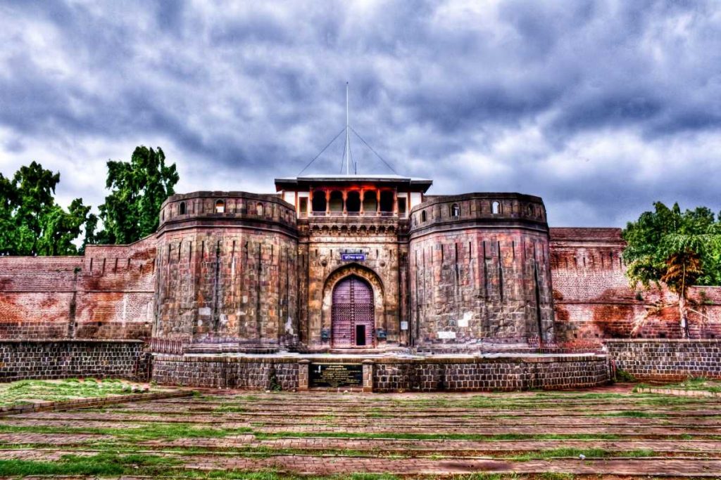 در اینجا 5 بهترین کاری که در پونا انجام می شود آورده شده است 2 Explore the Shaniwar Wada Fort seen in Bajirao Mastani