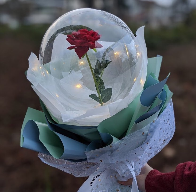 بدانید که گل ها چگونه می توانند احساس خاص بودن را در آنها ایجاد کنند 3 How flowers can make them feel special