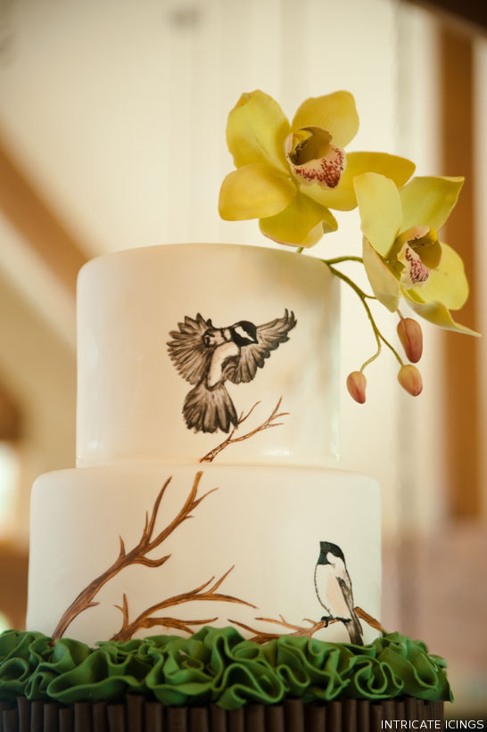 کیک عروسی Birds & Branches by Intricate Icings |  TheCakeBlog.com