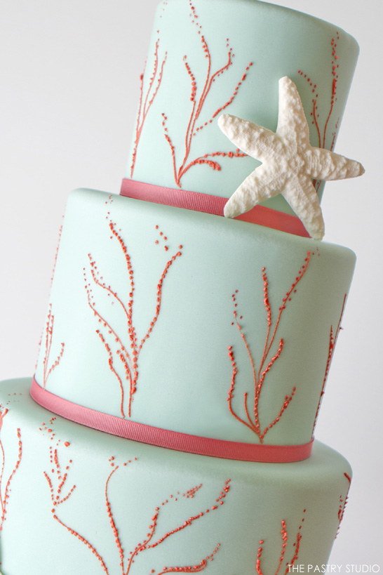 کیک ساحلی Aqua & Coral by The Pastry Studio |  TheCakeBlog.com