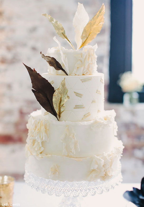 میز دسر طلا و شورون کیک لائل |  TheCakeBlog.com