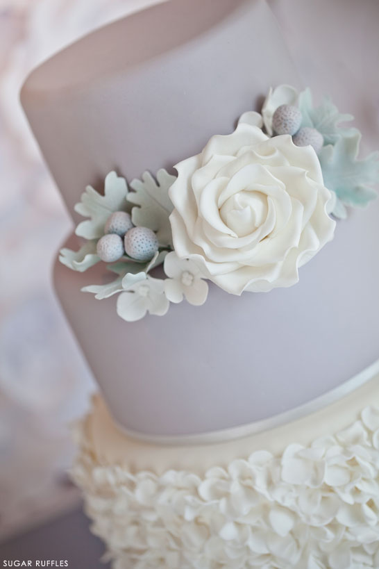 کیک عروسی داو گری |  توسط Sugar Raffles