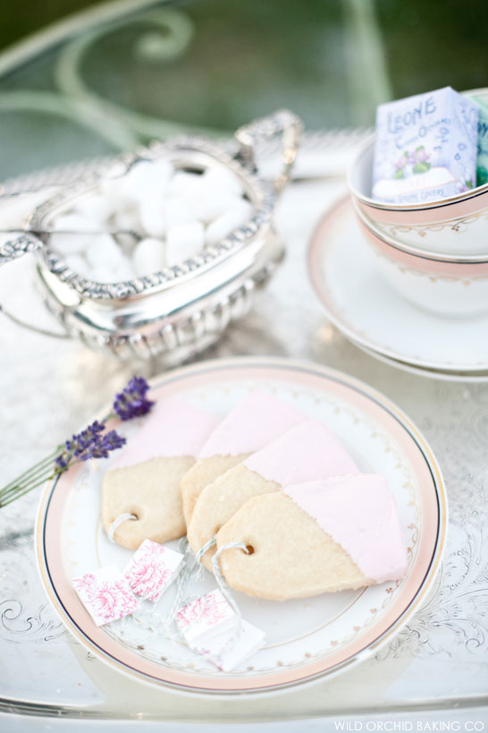 نمایش کیک ویکتوریایی |  توسط شرکت پخت ارکیده وحشی |  #هفته صورتی در TheCakeBlog.com