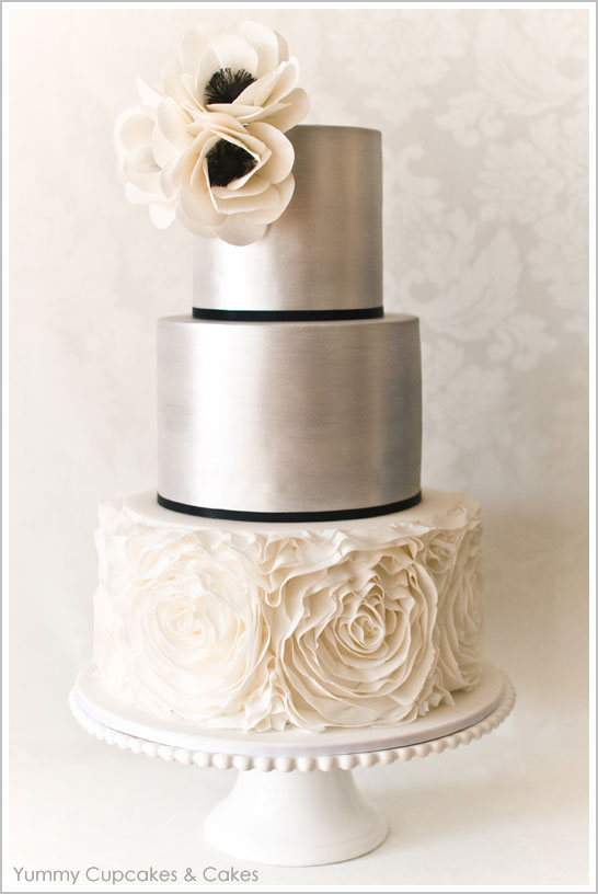 کیک Vera Wang by Yummy Cupcakes & Cakes |  TheCakeBlog.com