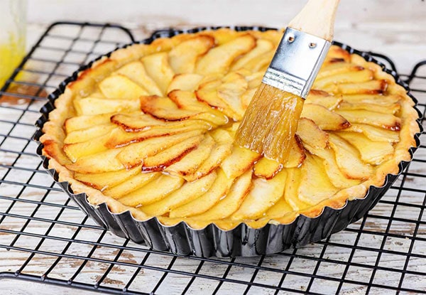 طرز تهیه تارت سیب و دارچین خانگی 3 تهیه تارت سیب و دارچین
