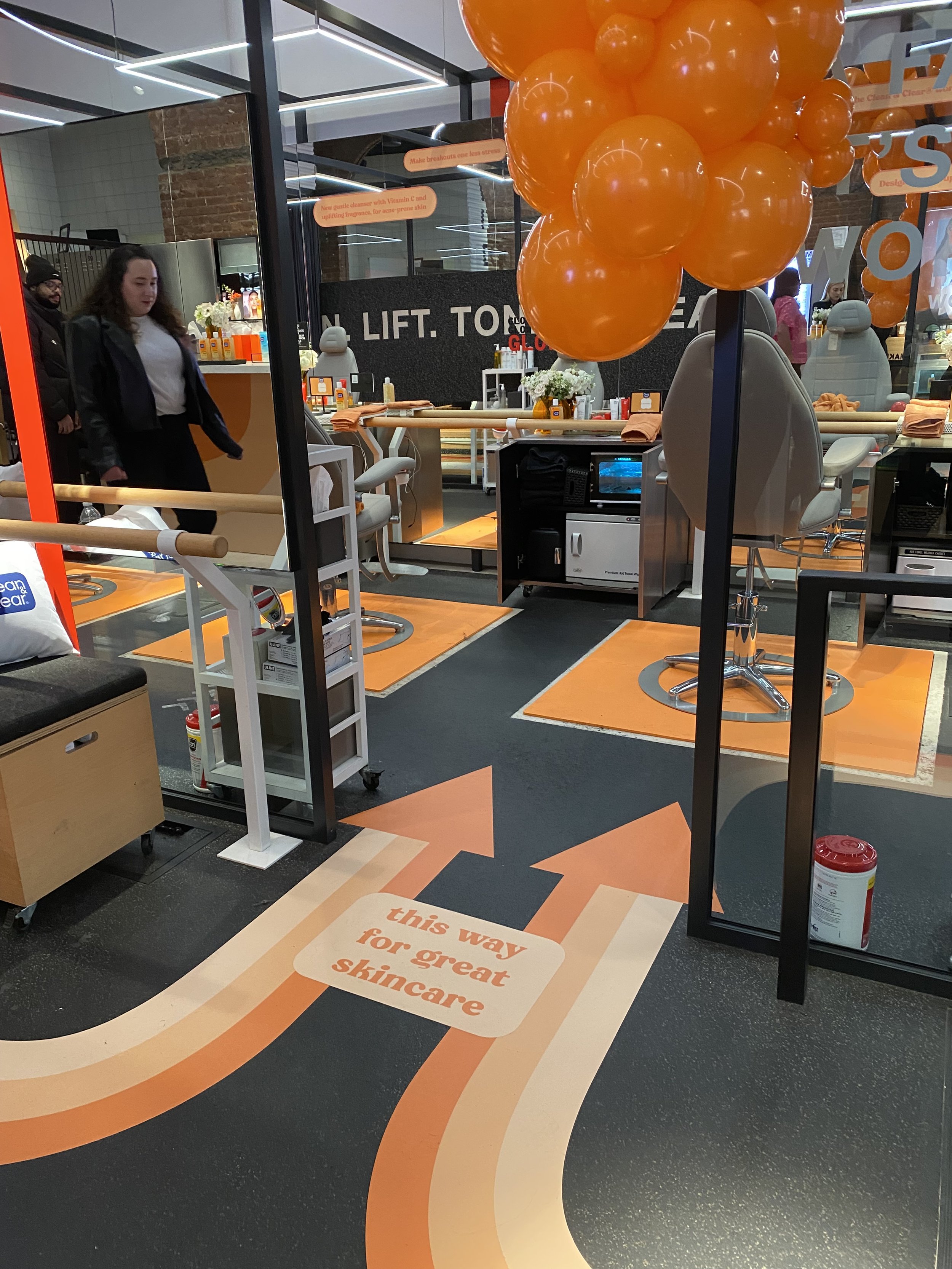 نارنجی از اینکه تمیز و شفاف هستید خوشحالید؟ 2 1709393170 346 نارنجی از اینکه تمیز و شفاف هستید خوشحالید؟