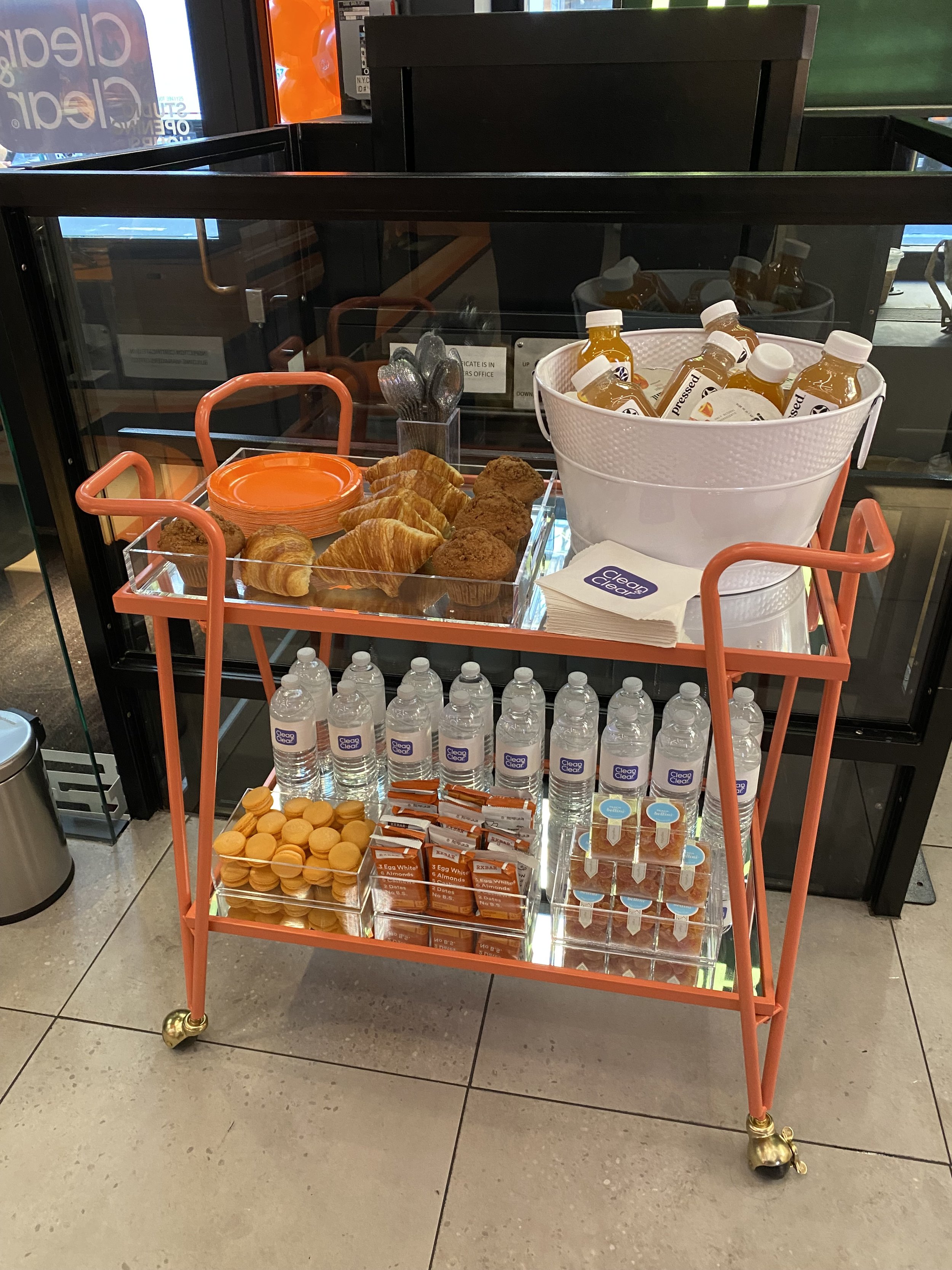 نارنجی از اینکه تمیز و شفاف هستید خوشحالید؟ 15 1709393176 138 نارنجی از اینکه تمیز و شفاف هستید خوشحالید؟