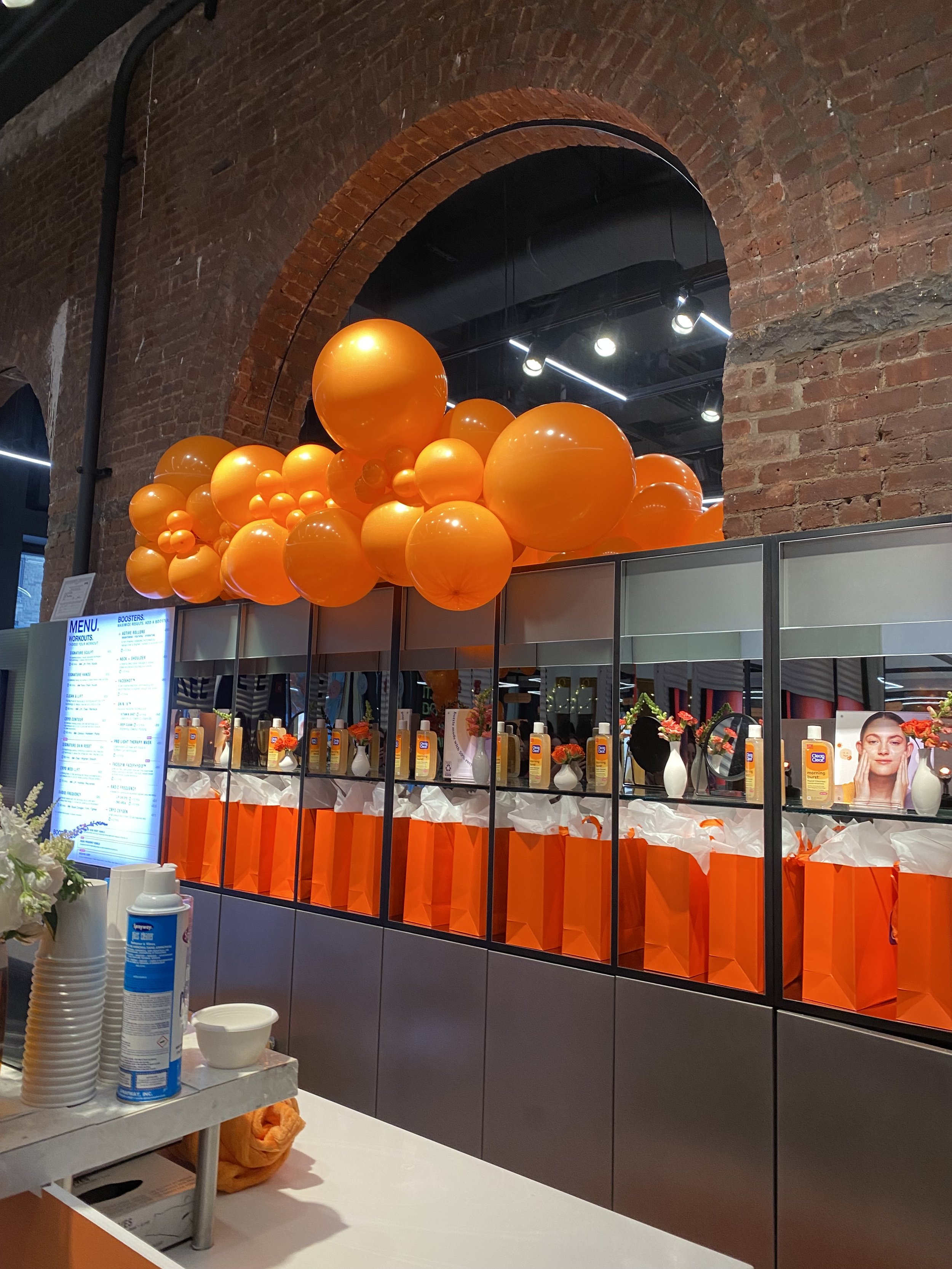 نارنجی از اینکه تمیز و شفاف هستید خوشحالید؟ 13 عکس 13 دسامبر 2023, 10 47 00 AM.jpg