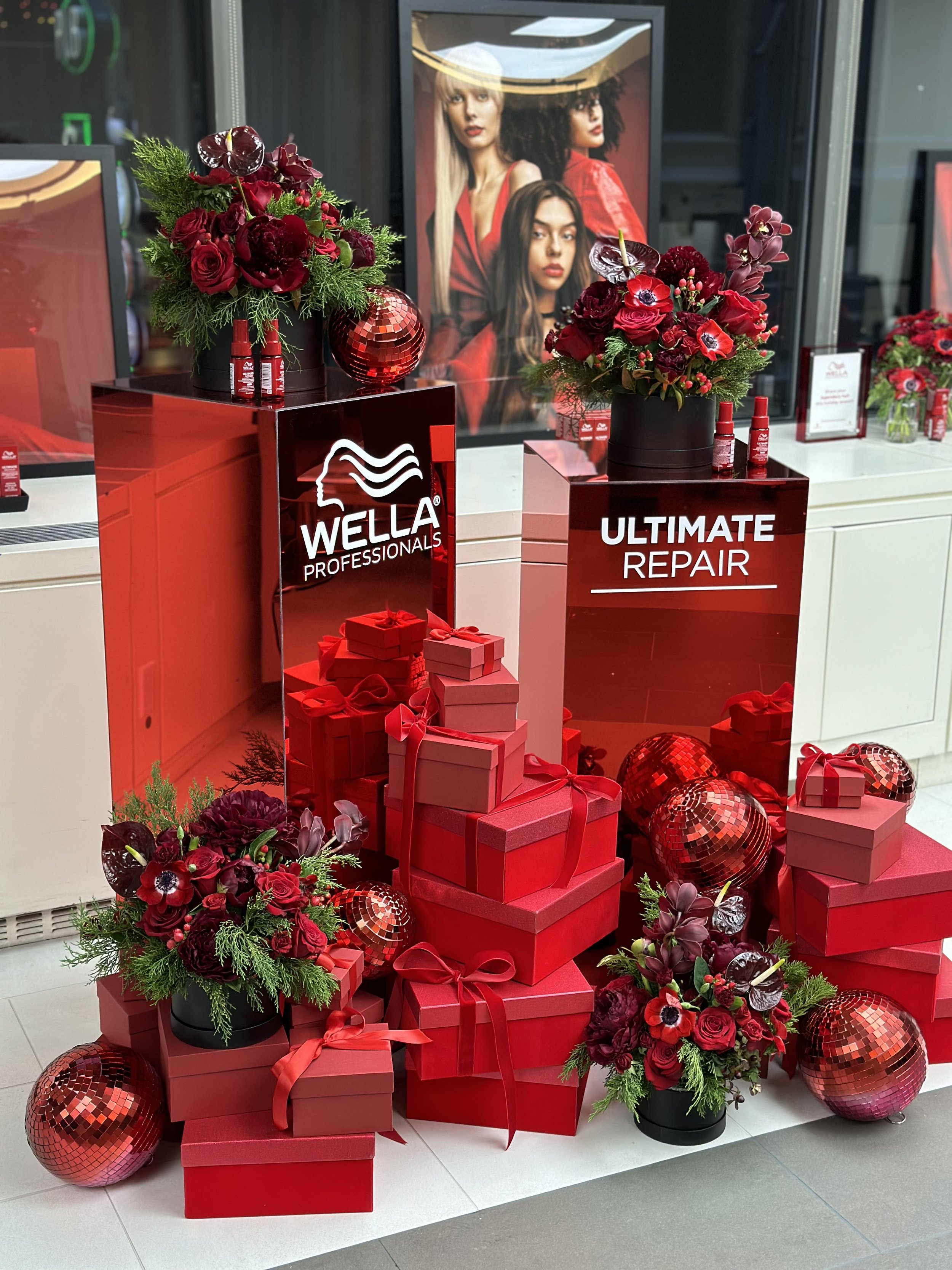 نام تجاری Red Hot Holiday 1 نام تجاری Red Hot Holiday