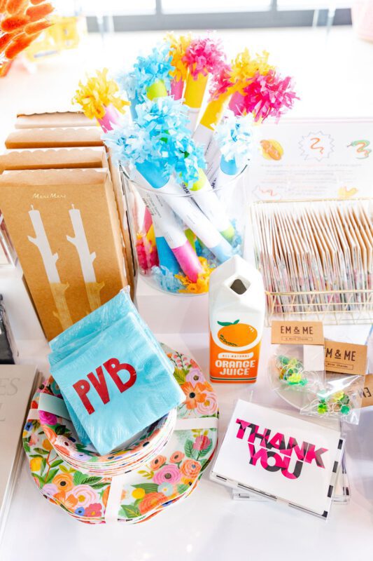 عشق محصول جامعه اجتماعی