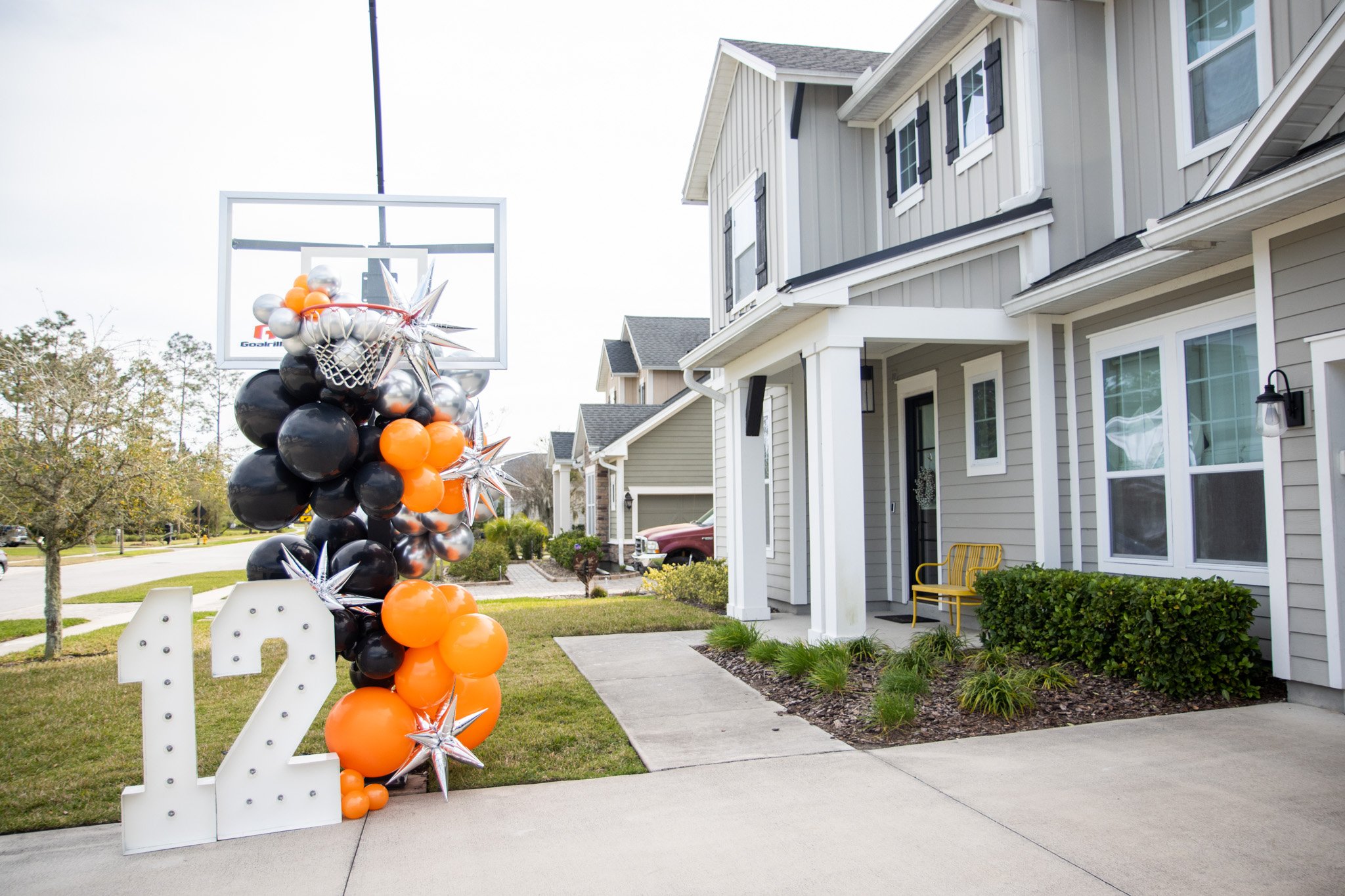 SOCIAL SOCIAL GRAB-AND-GO GARLANDS 2 1727281811 182 SOCIAL SOCIAL GRAB AND GO GARLANDS