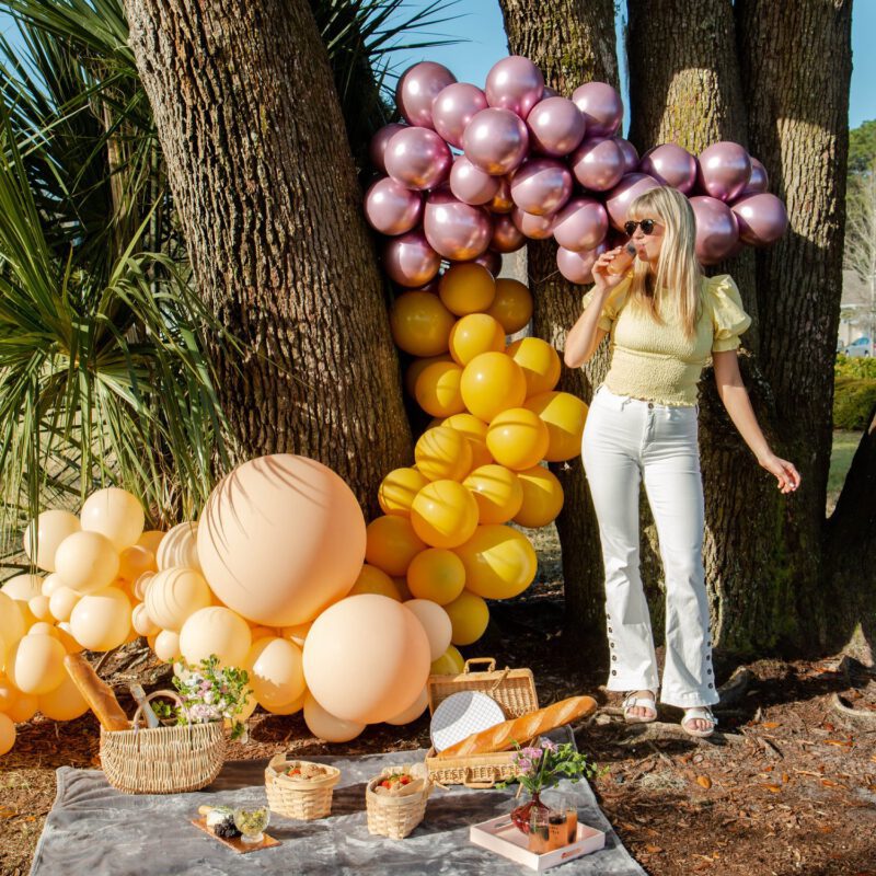 SOCIAL SOCIAL GRAB-AND-GO GARLANDS