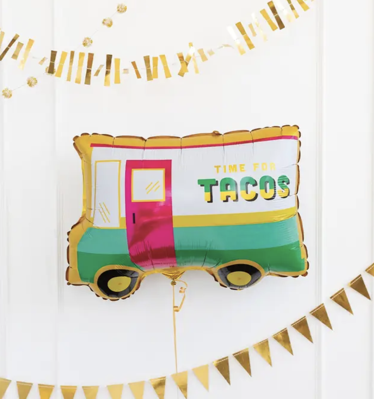 جشن های روز ملی تاکو 5 1727453952 87 جشن های روز ملی تاکو