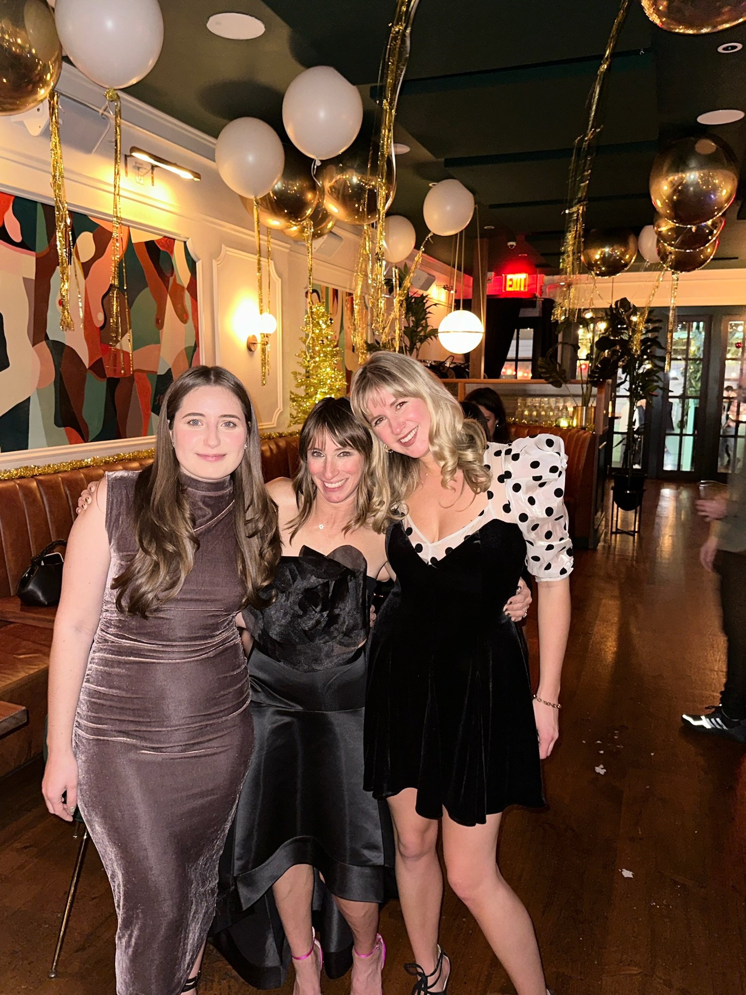 1734714550 53 تصمیمات تیم 2025