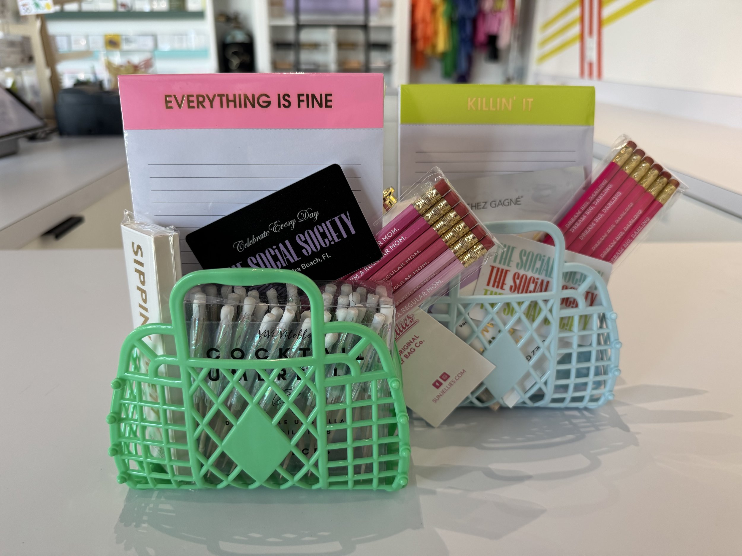 1745610254 649 روز تقدیر معلمان ششم ماه مه است بیایید کسانی