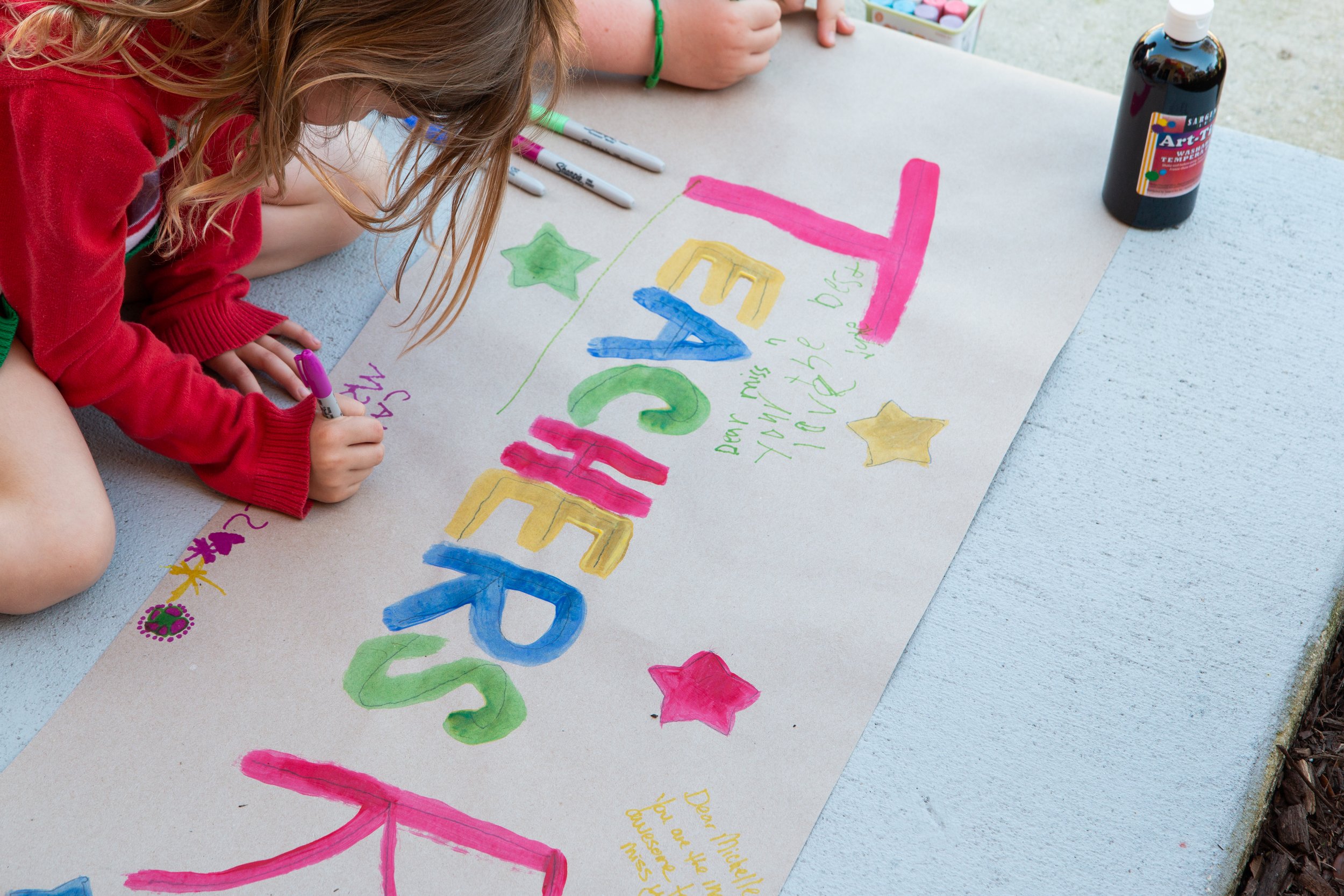 روز تقدیر معلمان ششم ماه مه است بیایید کسانی