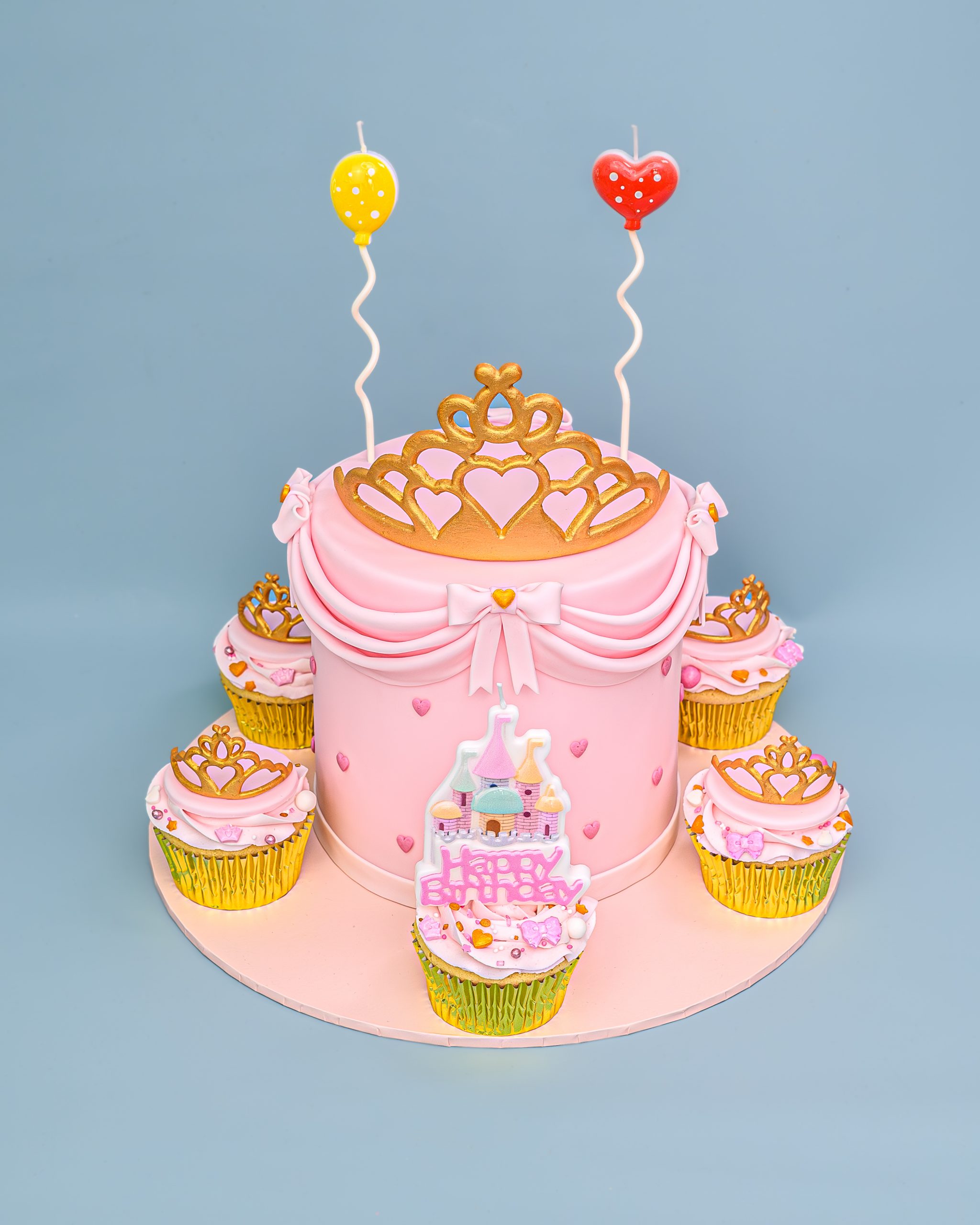 چگونه Tiara Topper را برای یک کیک شاهزاده خانم درست کنیم 1 پرنسس کیک