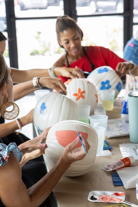 چرا رویدادهای درون فروشگاهی جامعه اجتماعی برای هر سنی مناسب هستند