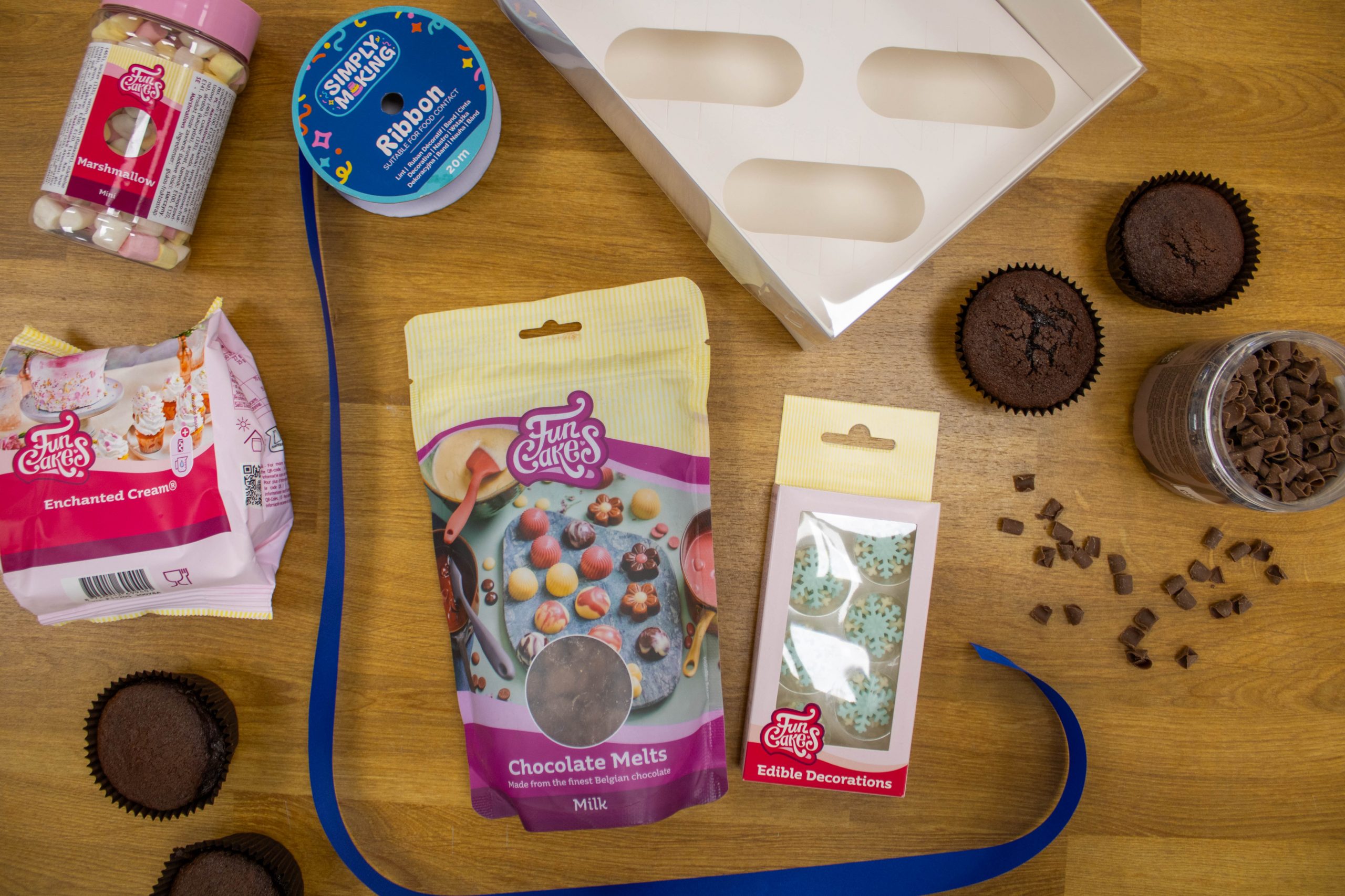 با ما بپزید: طرز تهیه کاپ کیک با شکلات داغ 3 شکلات داغ-کاپ کیک