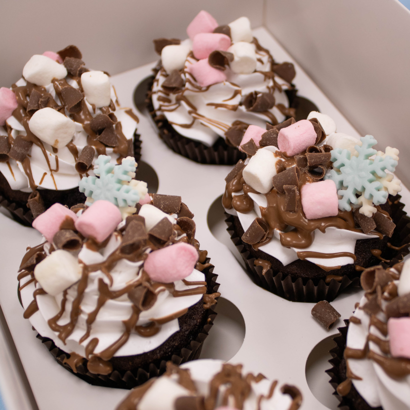 با ما بپزید: طرز تهیه کاپ کیک با شکلات داغ 2 با ما بپزید طرز تهیه کاپ کیک با شکلات داغ